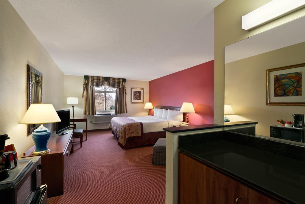 Econo Lodge Whitehall Near Michigan'S Adventure Zimmer foto